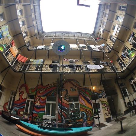 Dbc Hostel Budapest Extérieur photo